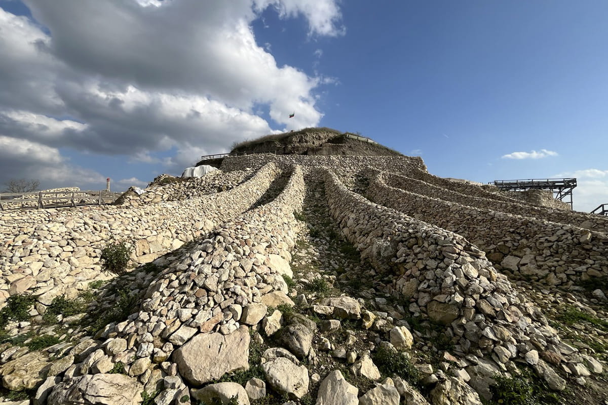 Stone defence walls of Provadia-Solnitsata